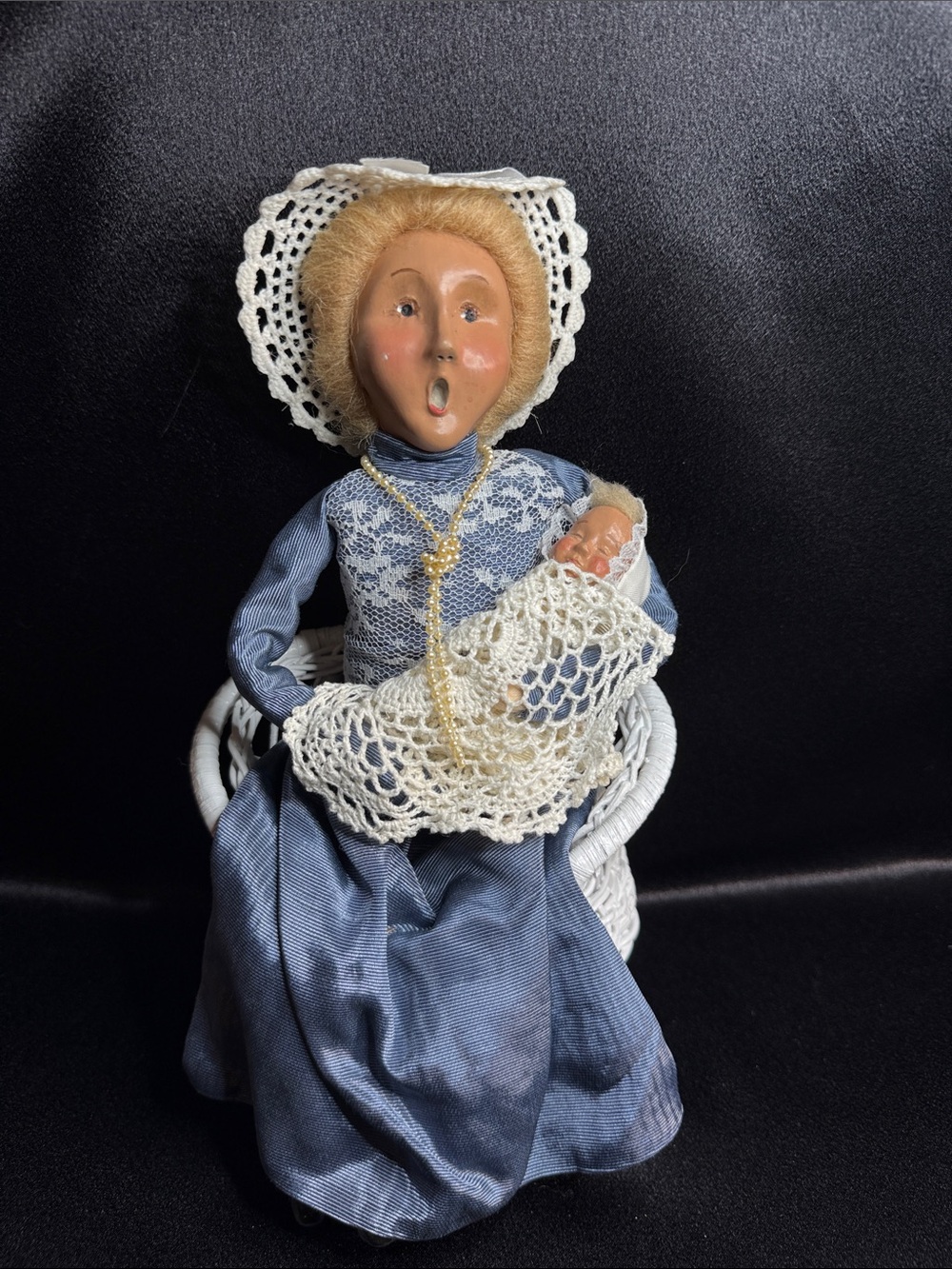 Byers Choice Ltd.  Victorian with Baby on Wicker Bench